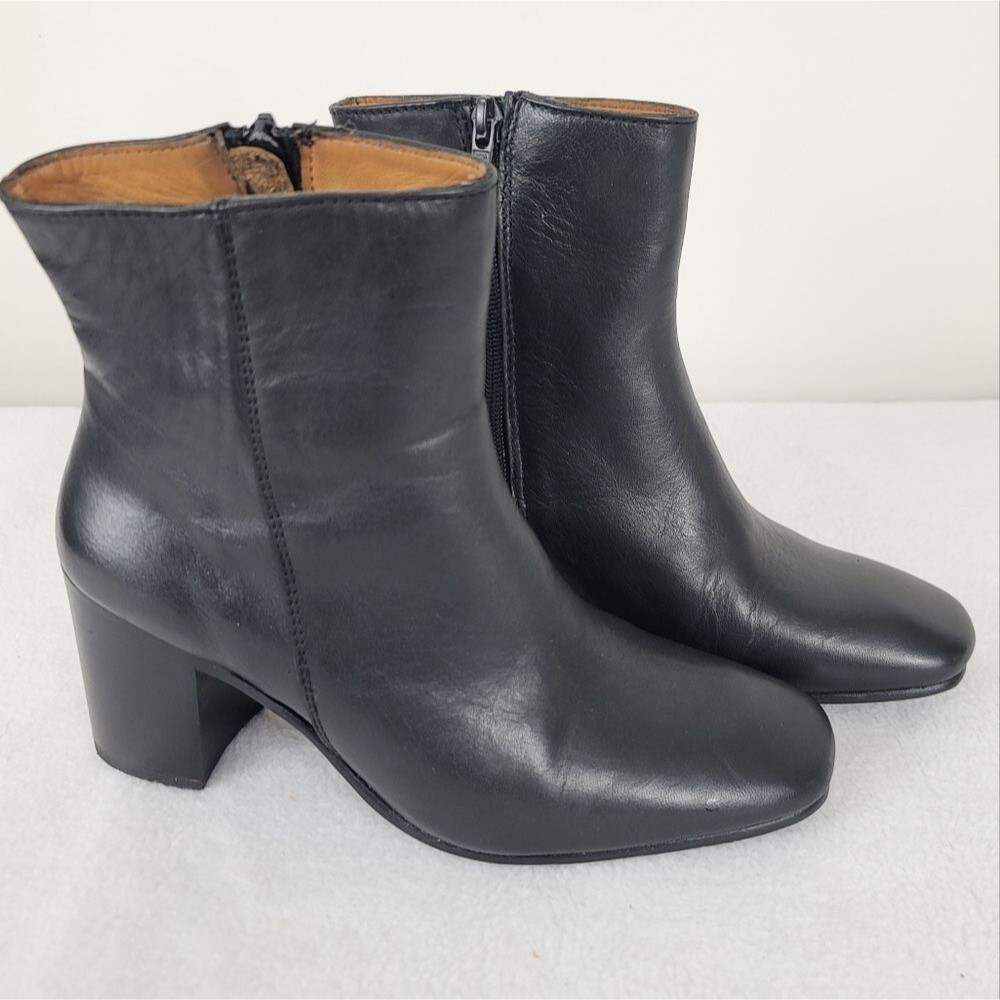 Charleston Shoe Co Sz 6 Black Leather Block Heel Boot‎ Square Toe EUC